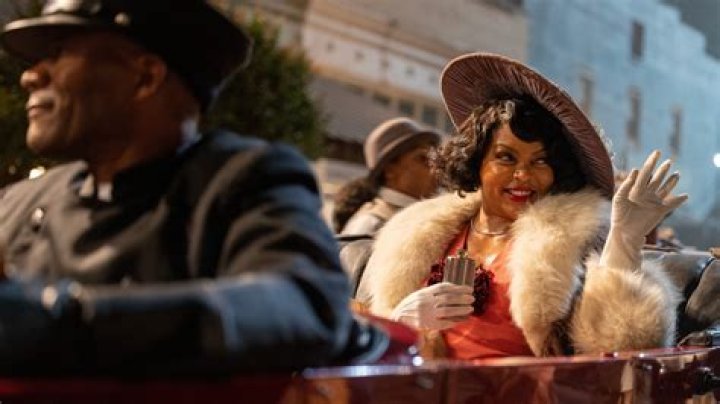 Pamela Smart's Most Captivating Photographs: Behind The Headlines